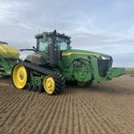 2022 John Deere 8RT370 at Papé Machinery Ag & Turf in Gridley, CA