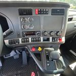 New 2025 KENWORTH T880 at Papé Kenworth in Lakewood, WA