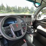 New 2025 KENWORTH T880 at Papé Kenworth in Lakewood, WA