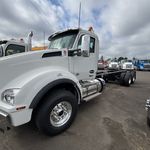 New 2025 KENWORTH T880 at Papé Kenworth in Portland, OR