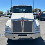 New 2025 KENWORTH T880 at Papé Kenworth in Sacramento, CA