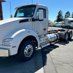 New 2025 KENWORTH T880 at Papé Kenworth in Morgan Hill, CA