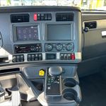 New 2025 KENWORTH T880 at Papé Kenworth in Federal Way, WA