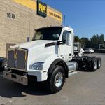 New 2025 KENWORTH T880 at Papé Kenworth in Federal Way, WA