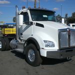 New 2024 KENWORTH T880 at Papé Kenworth in Fresno, CA