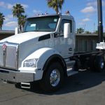 New 2024 KENWORTH T880 at Papé Kenworth in Fresno, CA