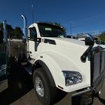 New 2025 KENWORTH T880 at Papé Kenworth in Portland, OR
