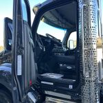 New 2025 KENWORTH T880 at Papé Kenworth in Aberdeen, WA