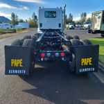 New 2026 KENWORTH T880 at Papé Kenworth in Medford, OR