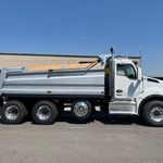 New 2024 KENWORTH T880 at Papé Kenworth in Medford, OR