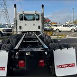 New 2025 KENWORTH T880 at Papé Kenworth in Federal Way, WA