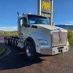 New 2026 KENWORTH T880 at Papé Kenworth in Medford, OR
