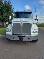 New 2026 KENWORTH T880 at  Papé Kenworth in Eugene, OR