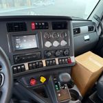 New 2025 KENWORTH T880 at Papé Kenworth in Federal Way, WA