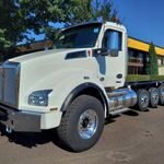 New 2026 KENWORTH T880 at Papé Kenworth in Medford, OR
