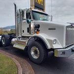 New 2026 KENWORTH T800 at Papé Kenworth in Eugene, OR