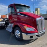 New 2025 KENWORTH T680 at Papé Kenworth in Sacramento, CA