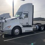 New 2025 KENWORTH T680 at Papé Kenworth in Federal Way, WA