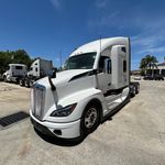 New 2025 KENWORTH T680 at Papé Kenworth in Morgan Hill, CA