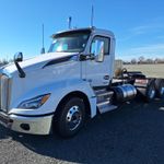 New 2025 KENWORTH T680 at Papé Kenworth in Yakima, WA