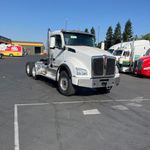 New 2025 KENWORTH T880 at Papé Kenworth in Sacramento, CA
