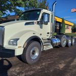 New 2026 KENWORTH T880 at Papé Kenworth in Eugene, OR