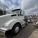 New 2024 KENWORTH T880 at Papé Kenworth in Portland, OR