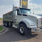 New 2024 KENWORTH T880 at Papé Kenworth in Eugene, OR