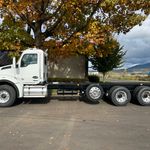 New 2024 KENWORTH T880 at Papé Kenworth in Eugene, OR