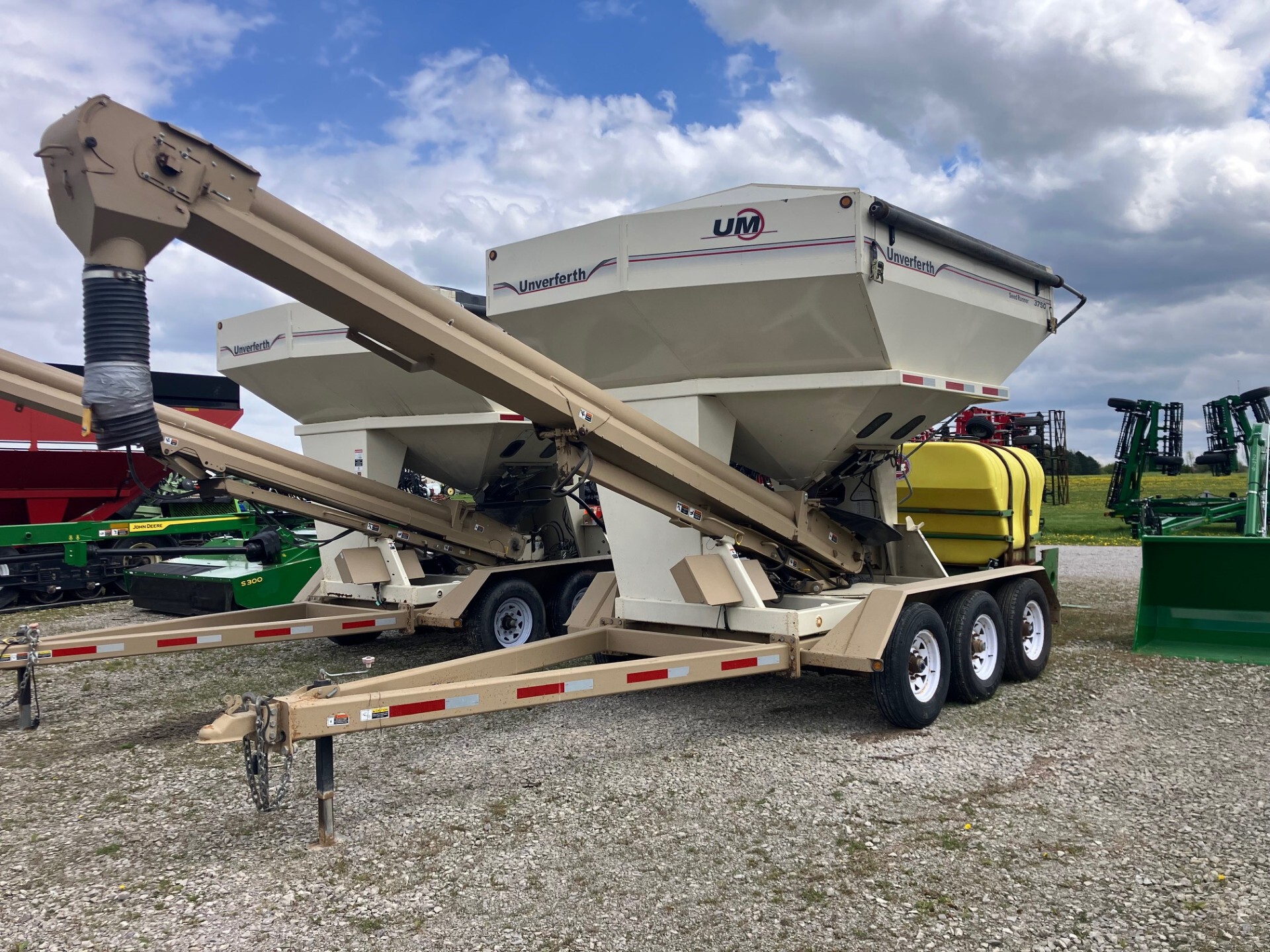 On Lot 2011 Unverferth 3750 at Tri County Equipment Caro, MI
