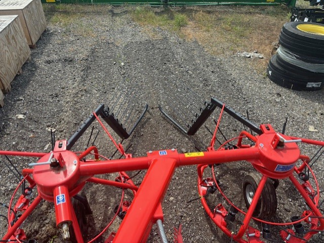 On Lot 2022 Kuhn HAYBOB at Tri County Equipment Sandusky, MI