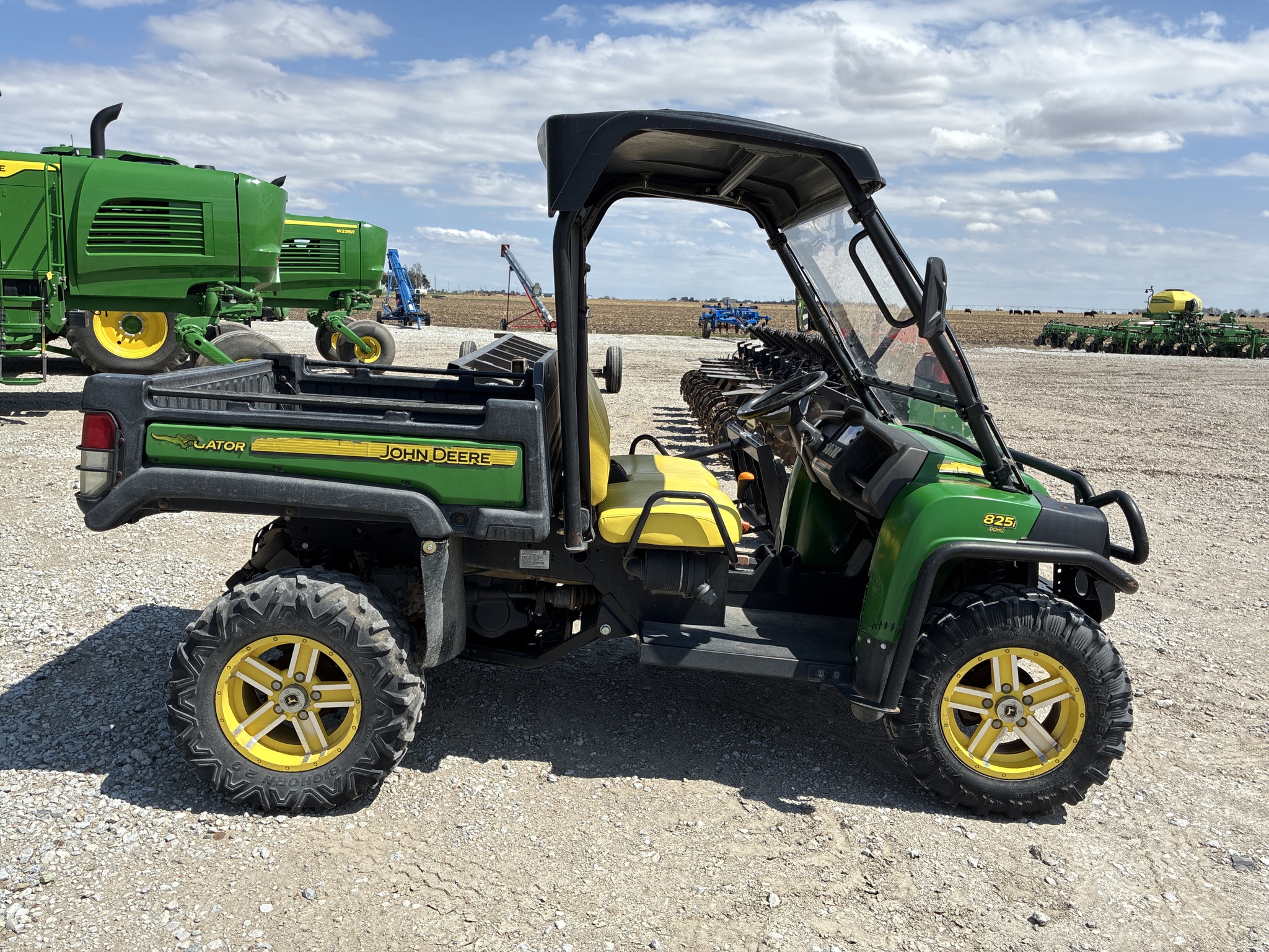  2011 John Deere XUV 825I GREEN at LandMark in Fairfield, NE