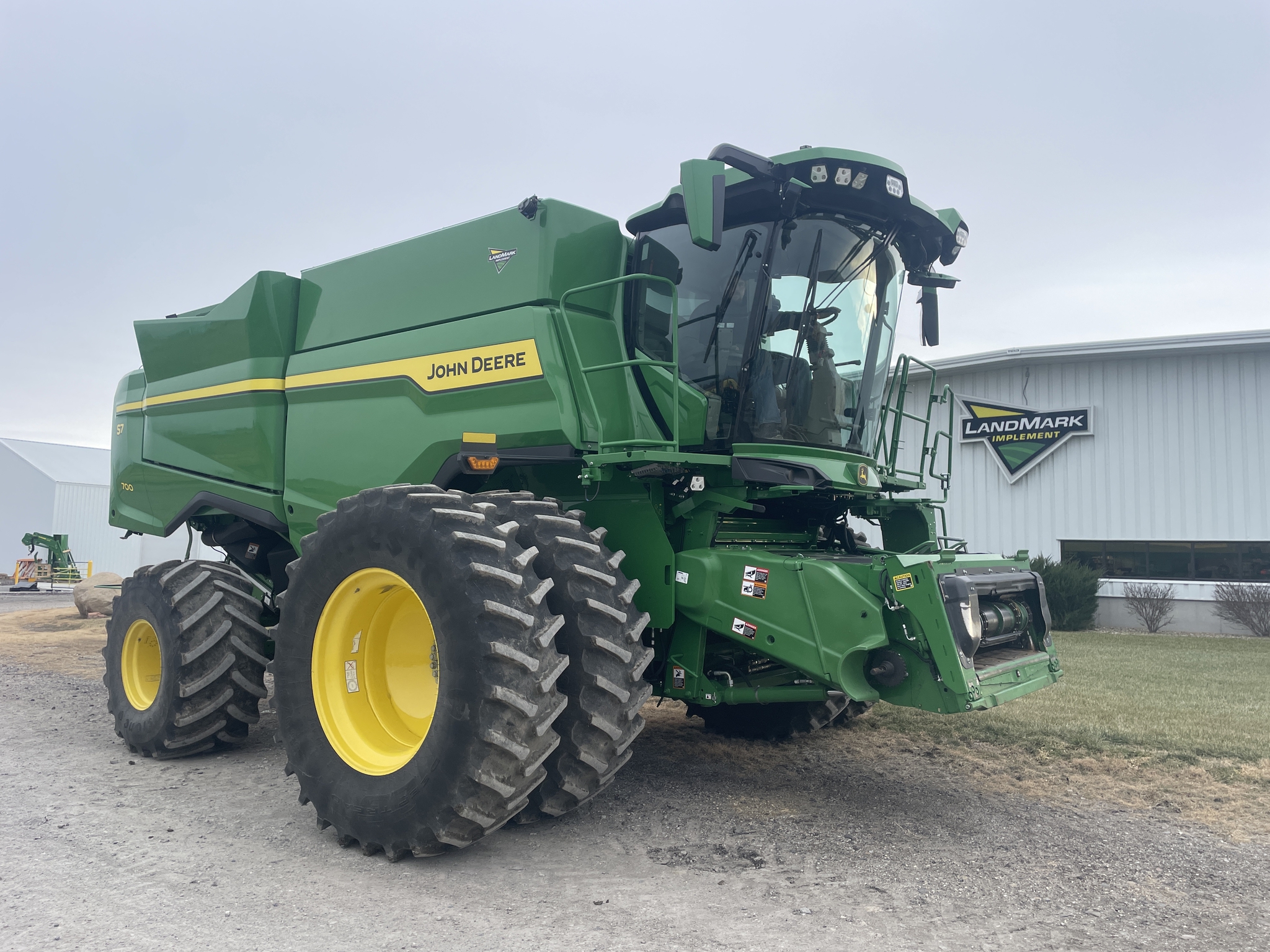  2025 John Deere S7 700 at LandMark in Marysville, KS