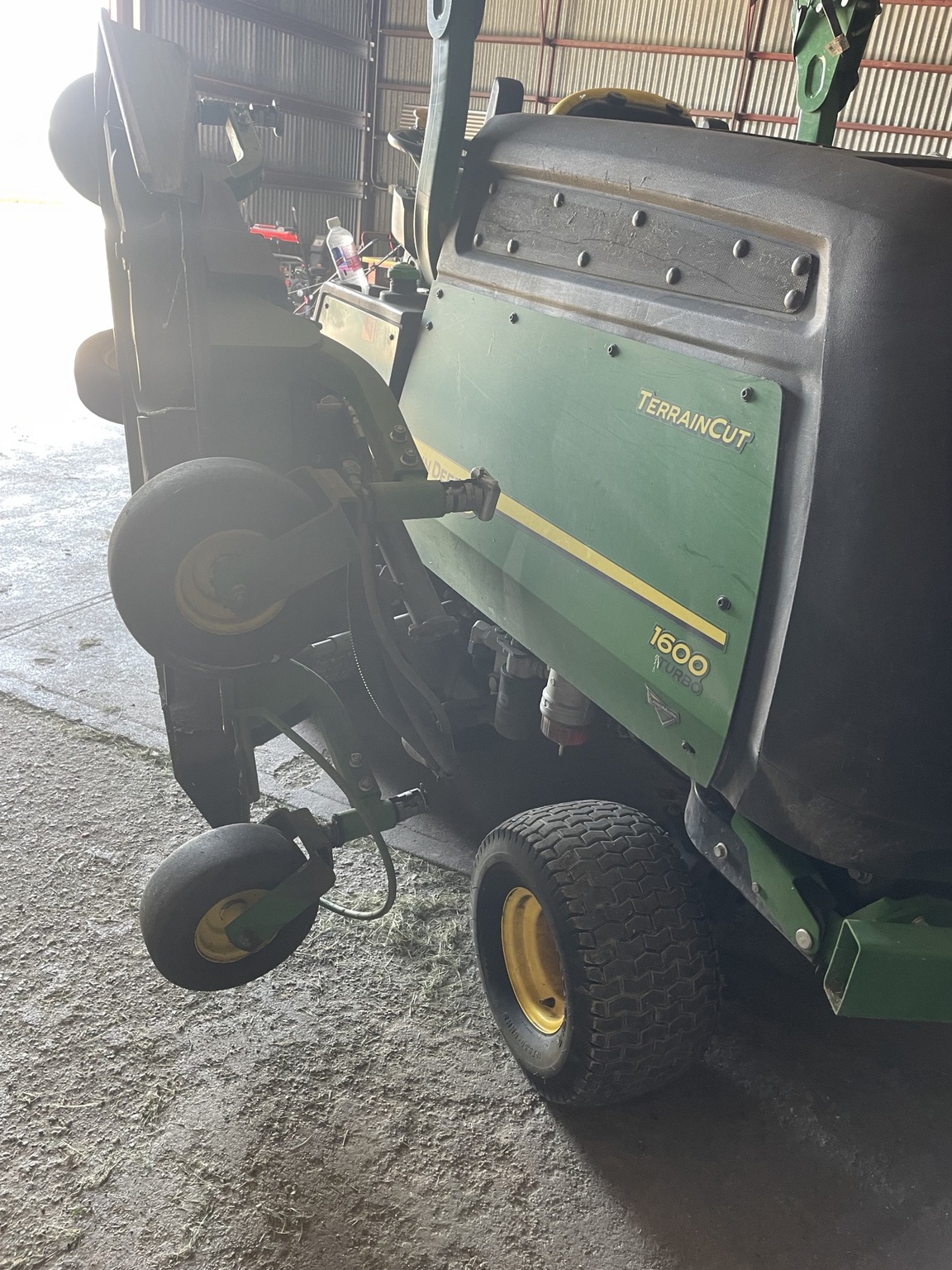  2023 John Deere 1600 at LandMark in Gothenburg, NE