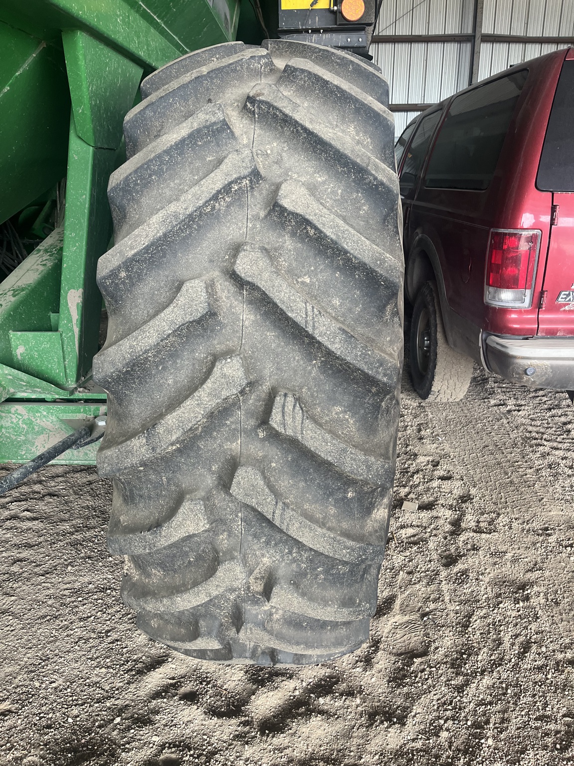  2011 UNVERFERTH 8250 at LandMark in Hastings, NE