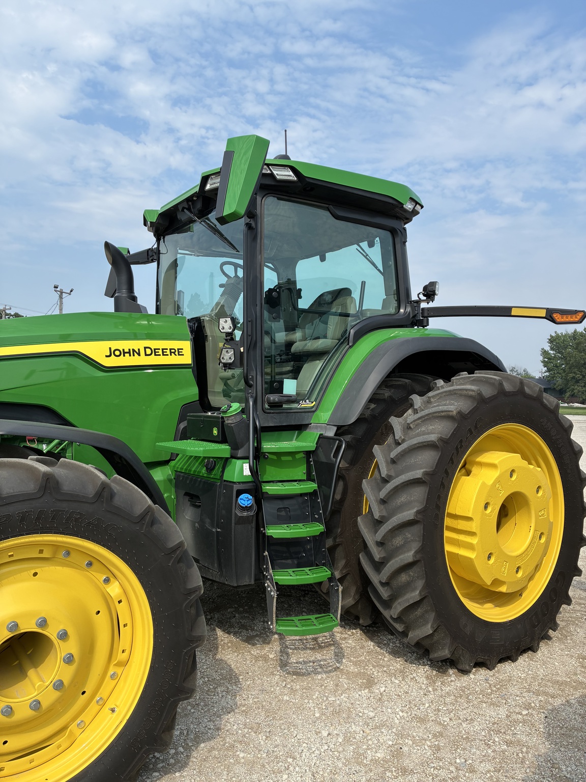  2024 John Deere 8R 370 at LandMark in Smith Center, KS
