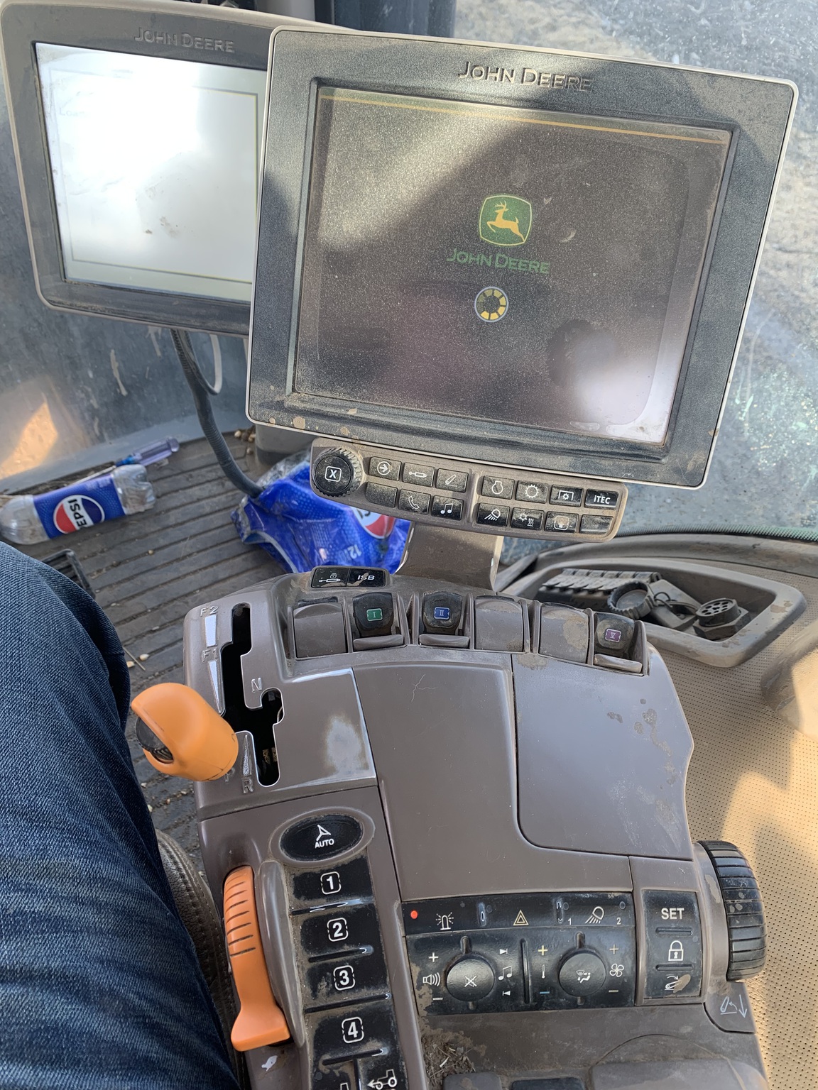  2017 John Deere 8370R at LandMark in Arapahoe, NE