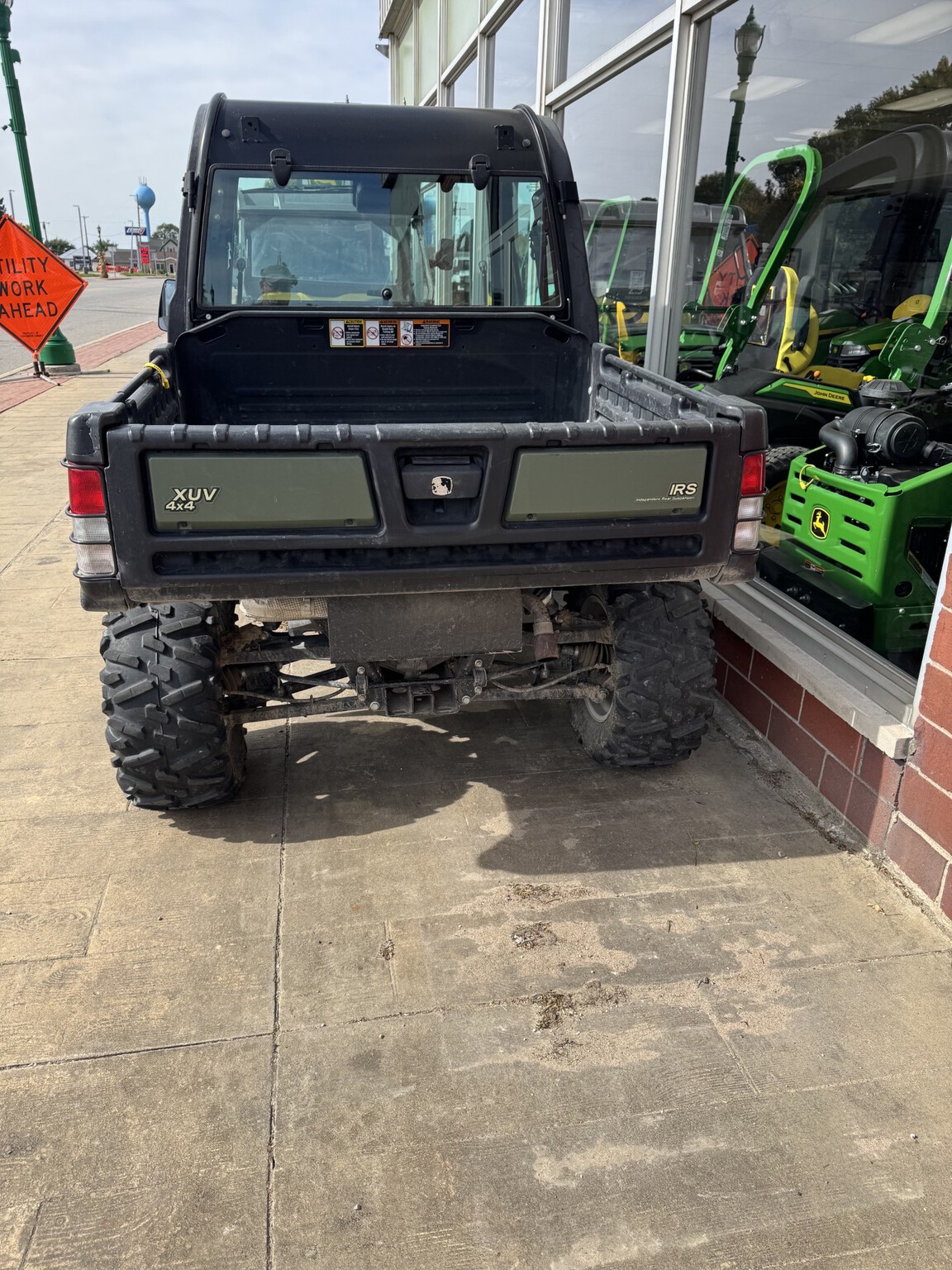 Used  John Deere XUV 825i Power Steering at Tri County Equipment Reese, MI