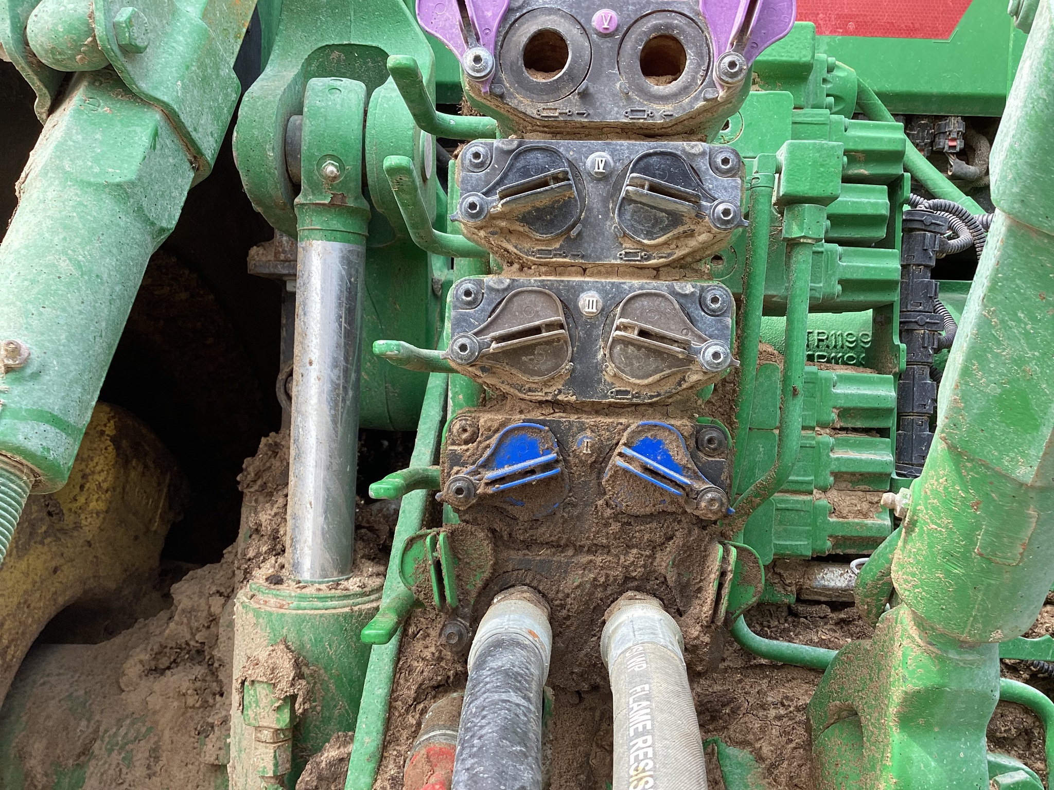  2022 John Deere 8R 250 at LandMark in Minden, NE