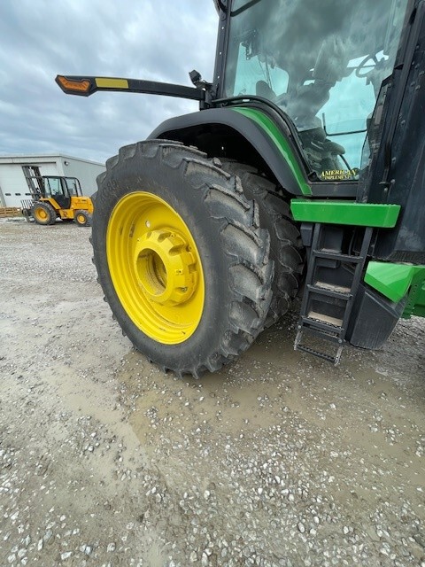  2022 John Deere 8R 280 at LandMark in Phillipsburg, KS