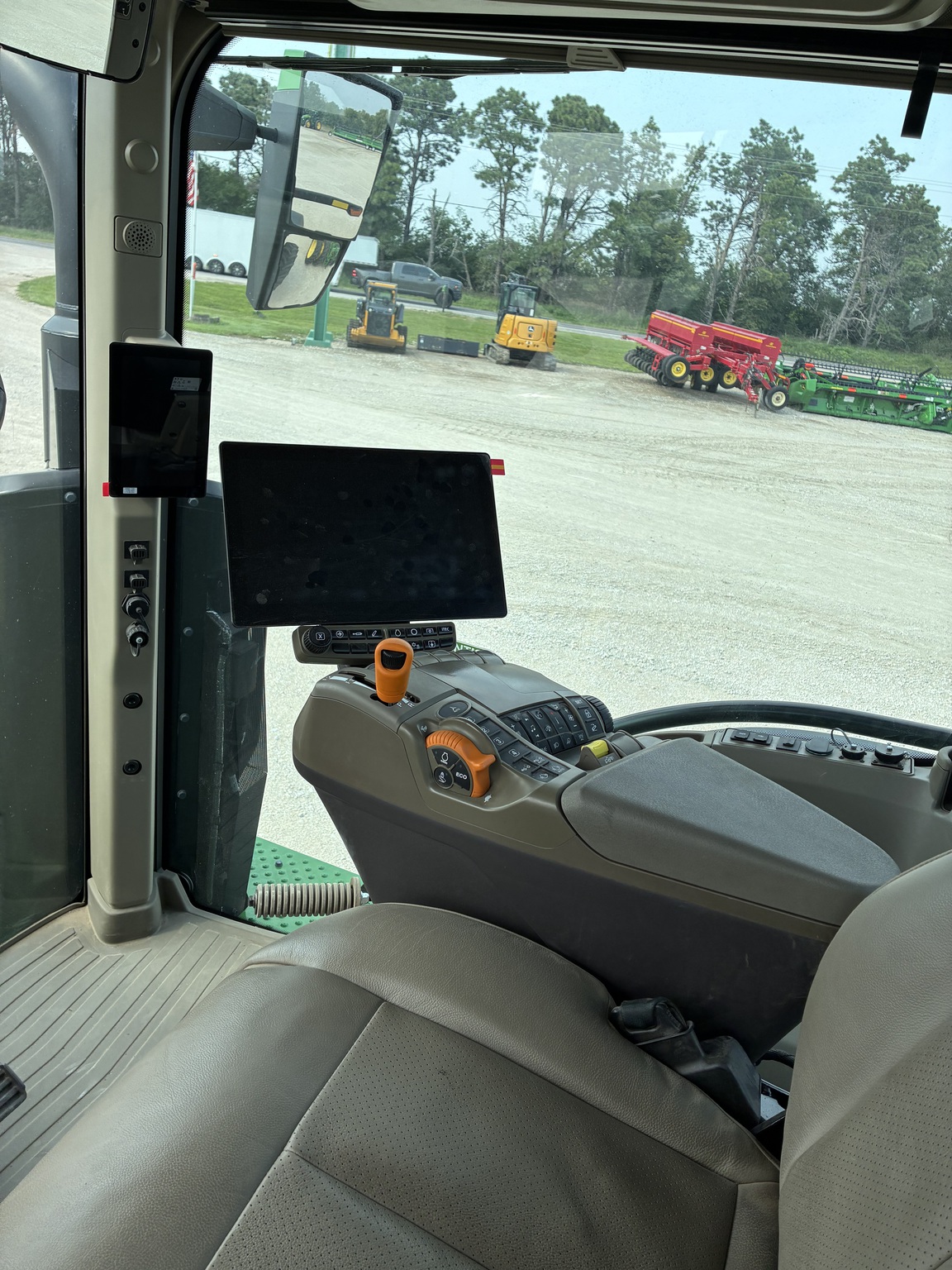  2024 John Deere 8R 370 at LandMark in Smith Center, KS