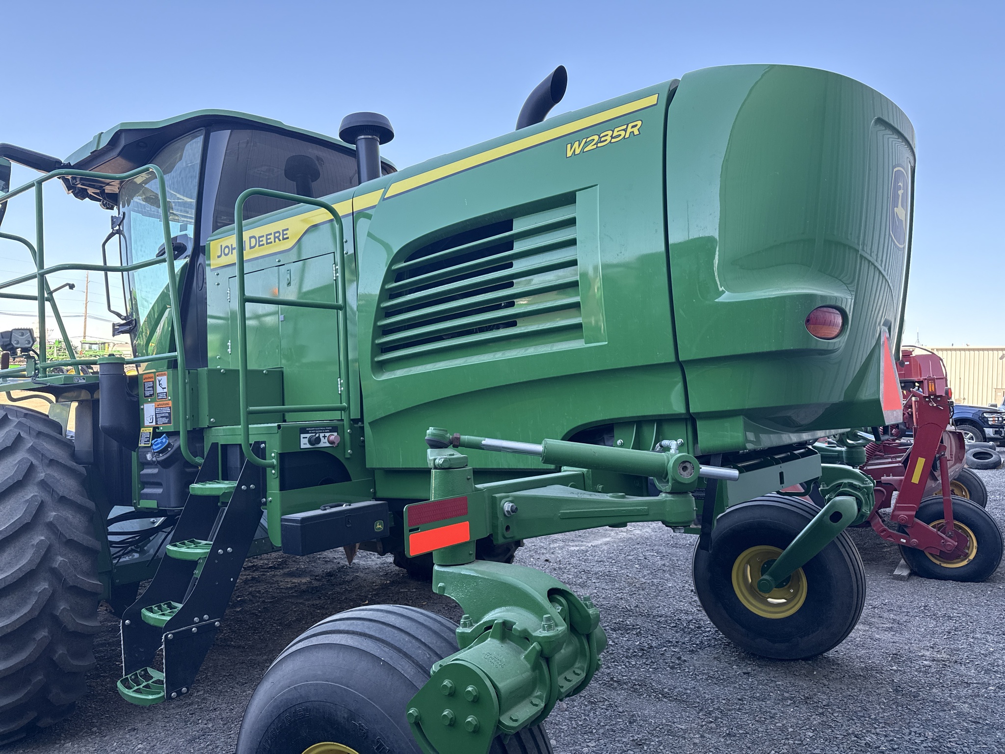  2024 John Deere W235R at LandMark in Gothenburg, NE