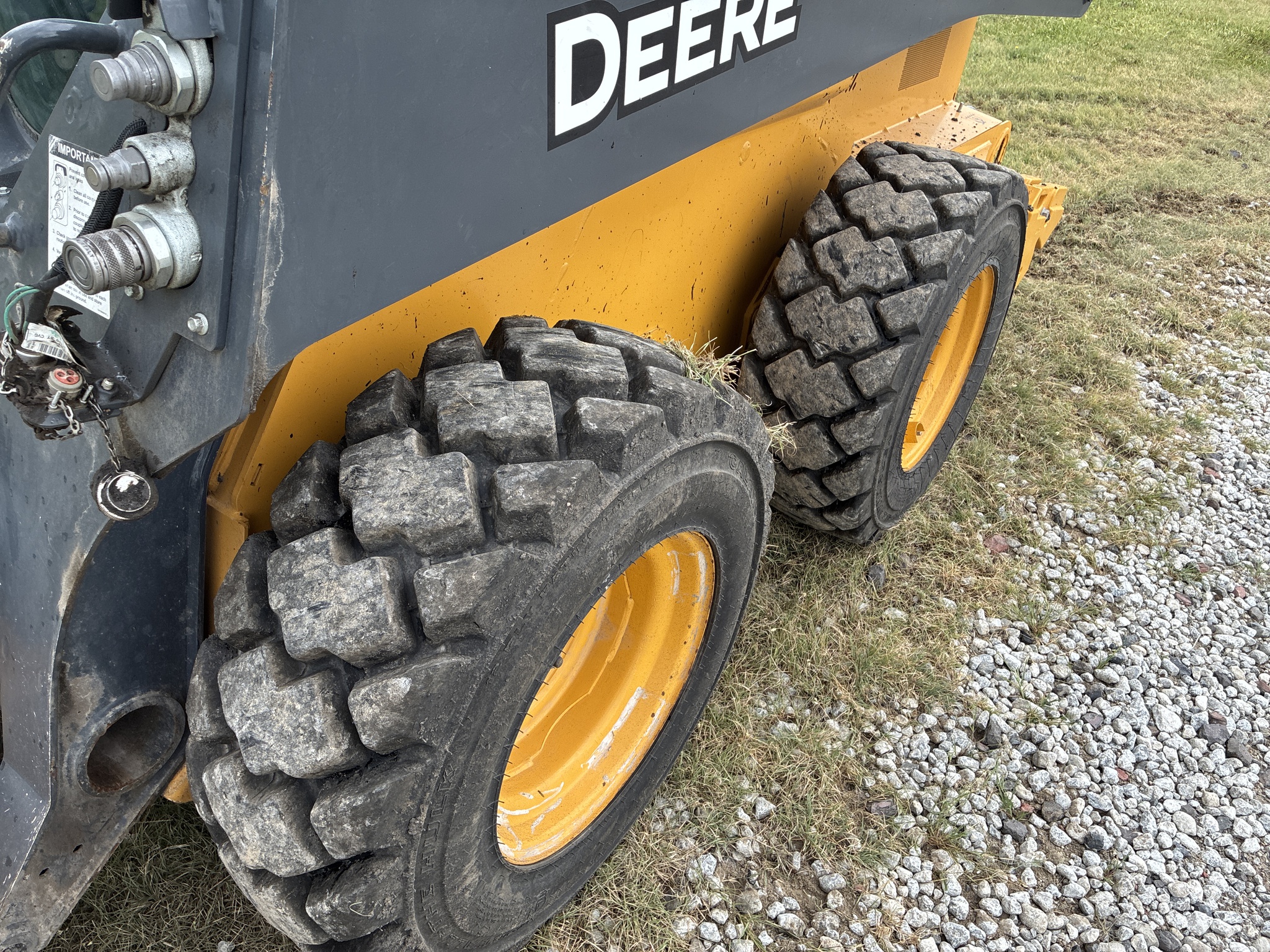  2025 John Deere 324G at LandMark in Beatrice, NE