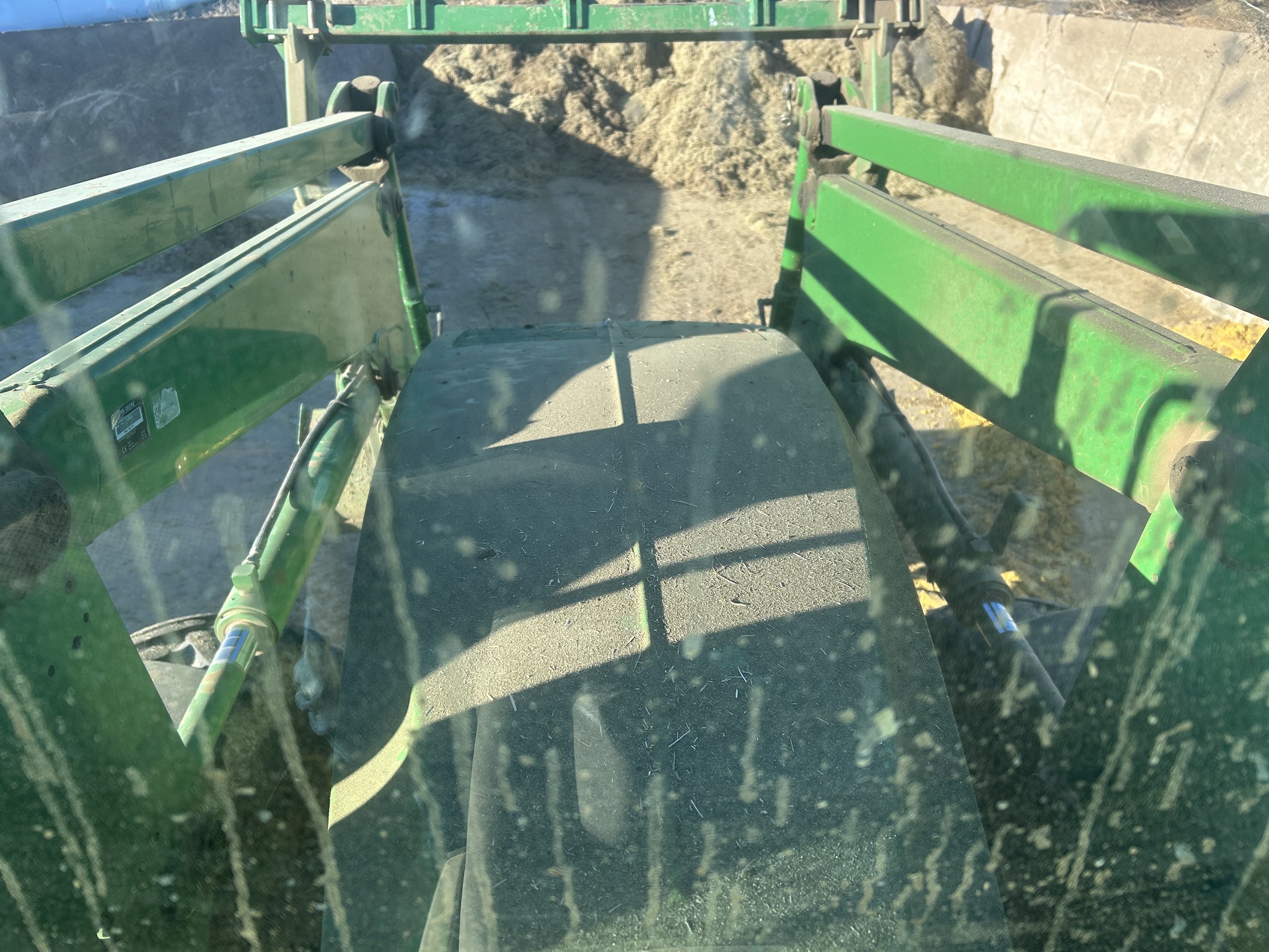  2015 John Deere 7210R at LandMark in Marysville, KS