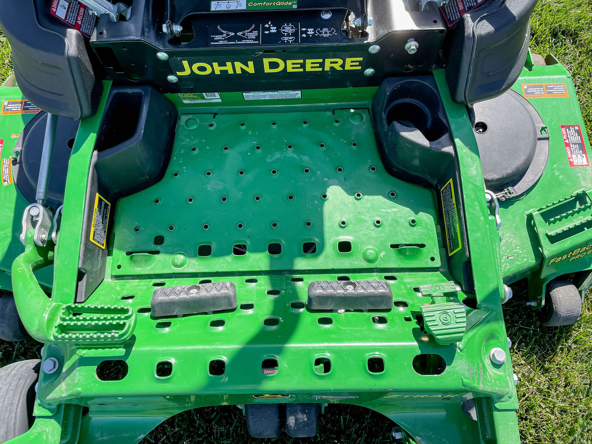  2023 John Deere Z994R at LandMark in Lexington, NE