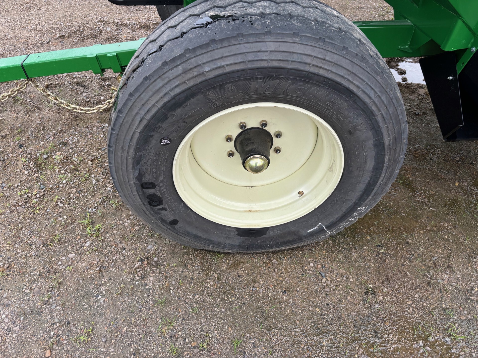 On Lot 2023 Unverferth GB325 at Tri County Equipment Sandusky, MI