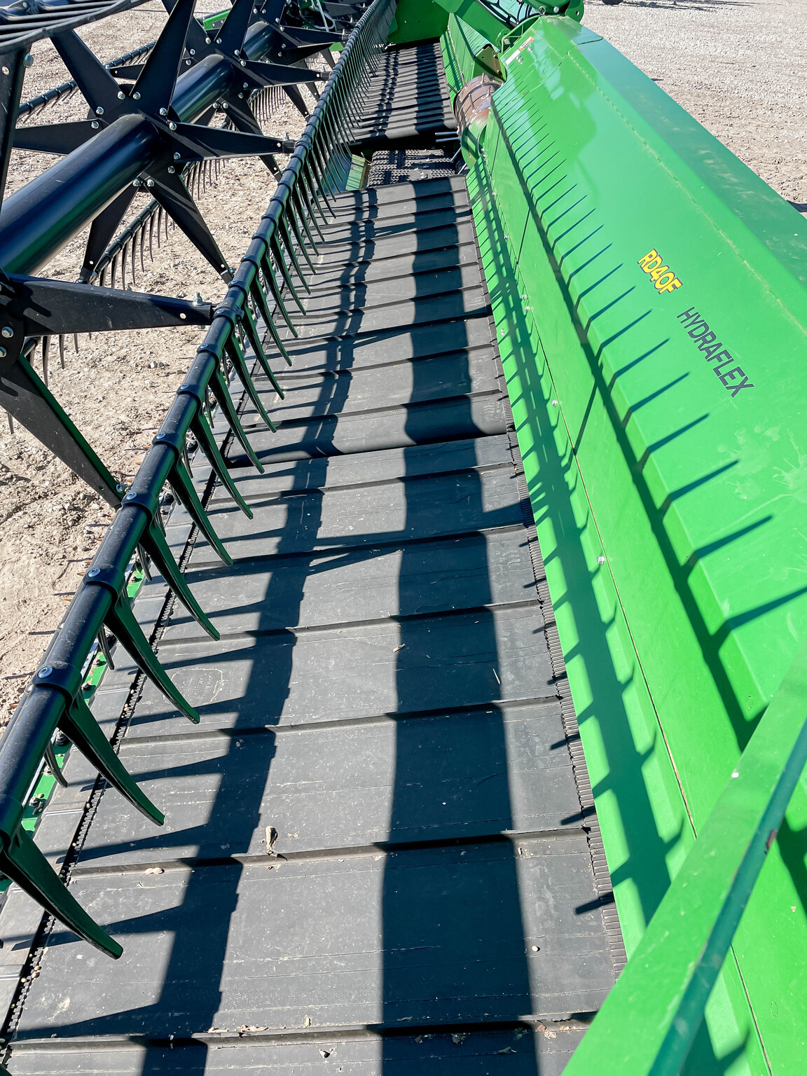  2022 John Deere RD40F at LandMark in Gothenburg, NE