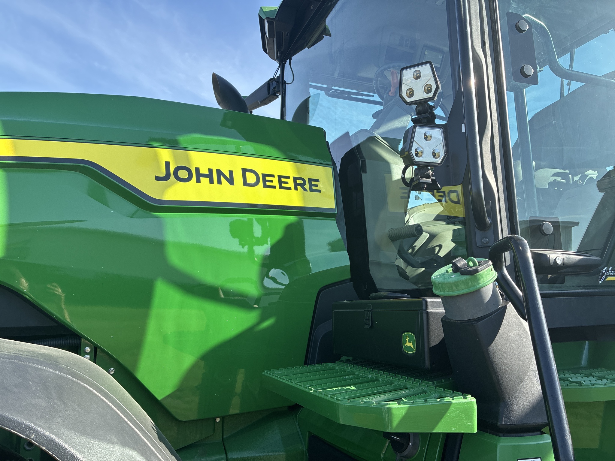 2024 John Deere 8R 370 at LandMark in Marysville, KS