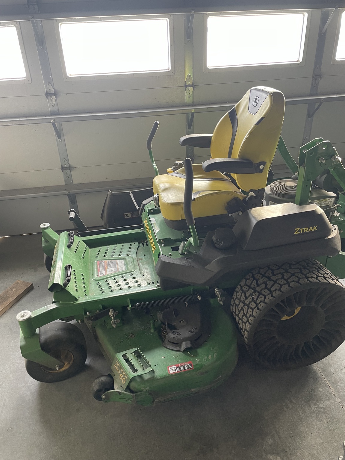  2022 John Deere Z740R at LandMark in Beatrice, NE