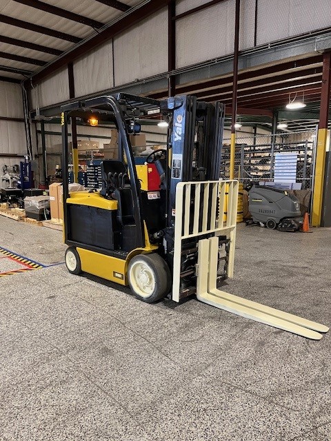 Used 2014 Yale ERC065VGN36TE085 at Briggs Equipment in San Antonio, TX